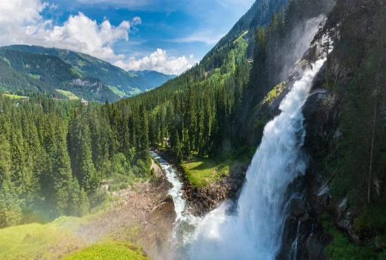 Budget‑Friendly Waterfall Road Trips for Summer 2025