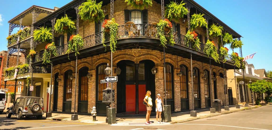 Late-Night Eats: Where Locals Go After Dark in New Orleans